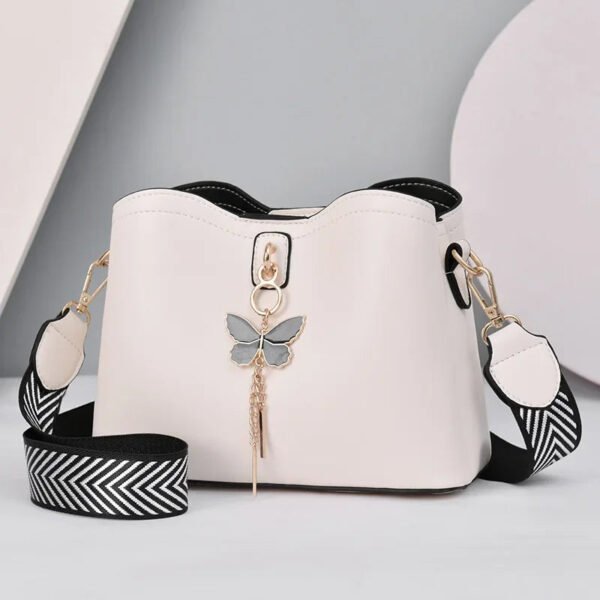 2023 Women White Handbag New Designer Butterfly Tassel PU Leather Messenger Bags Ladies Crossbody Female Tote Shoulder Bag-Sole Feat