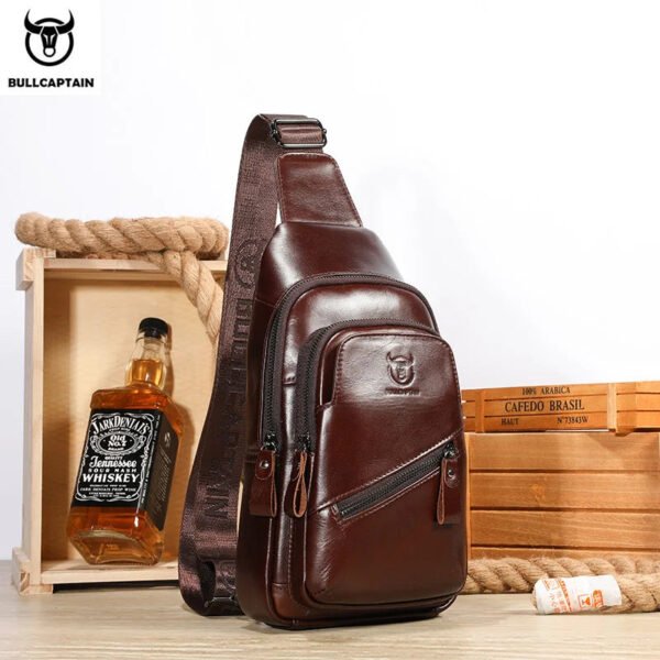 BULLCAPTAIN 2023 The Latest Men's Leather Chest Bag Large Capacity Casual Men's Messenger Bag Classic Leather Chest Bag XB 127-Sole Feat